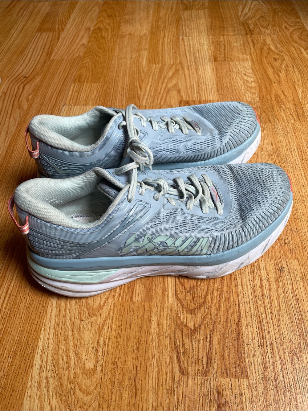 Hoka One One Bondi 7